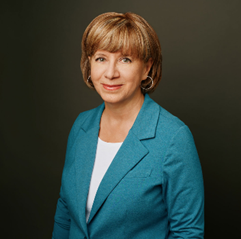 Headshot of Avis Favaro