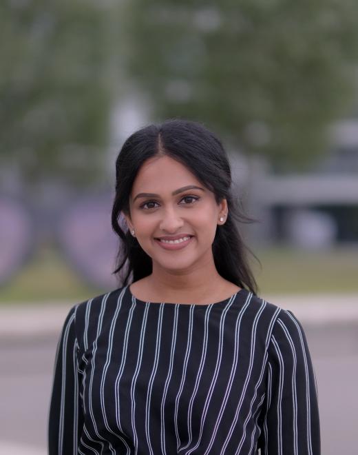 Headshot of Thaksha Sritharan